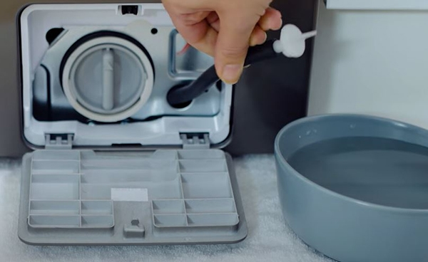 How to self clean Samsung washer